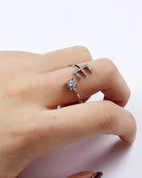 Bague ouverte en zircone avec initiales