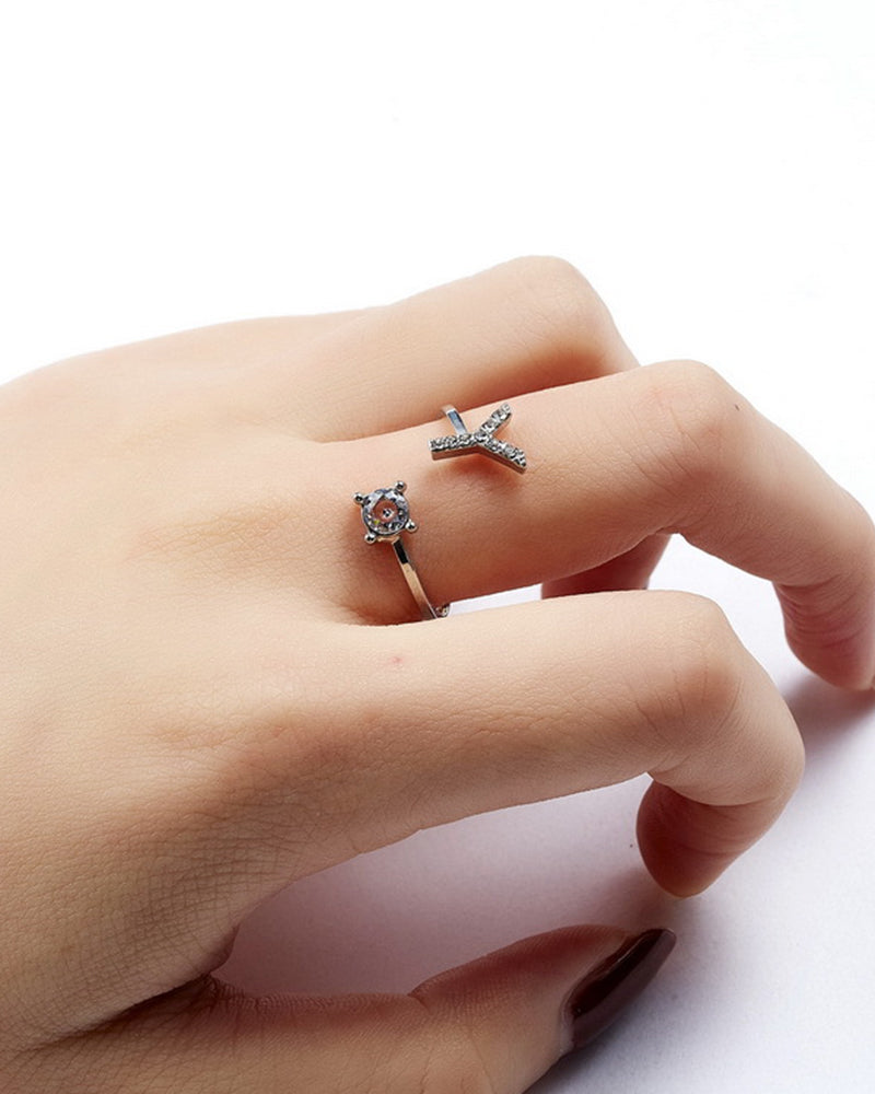 Bague ouverte en zircone avec initiales