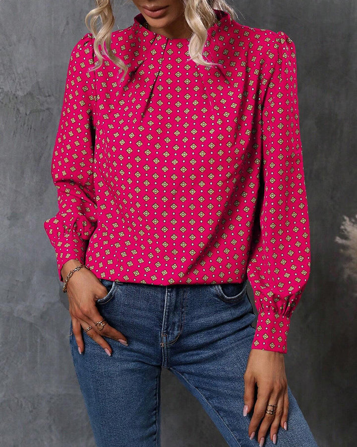 Blouse au style et imprimés vintage