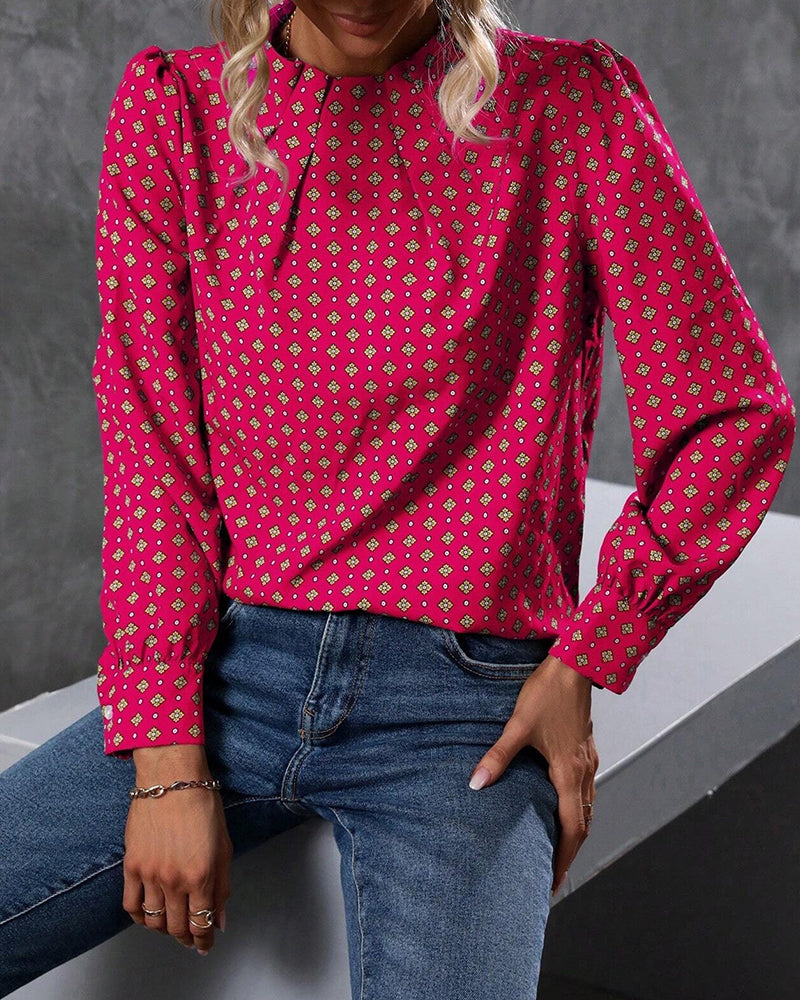 Blouse au style et imprimés vintage
