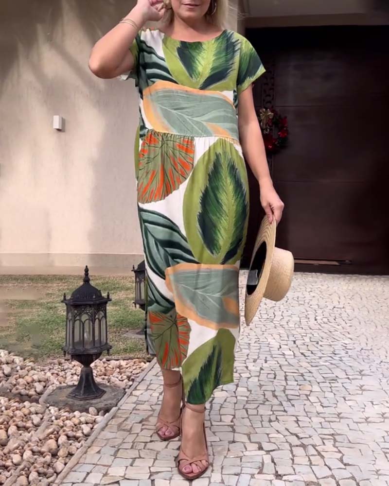 Robe fendue à manches courtes et imprimé feuilles