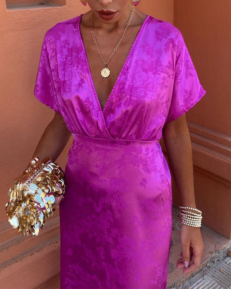 Robe élégante taille V profond de couleur unie