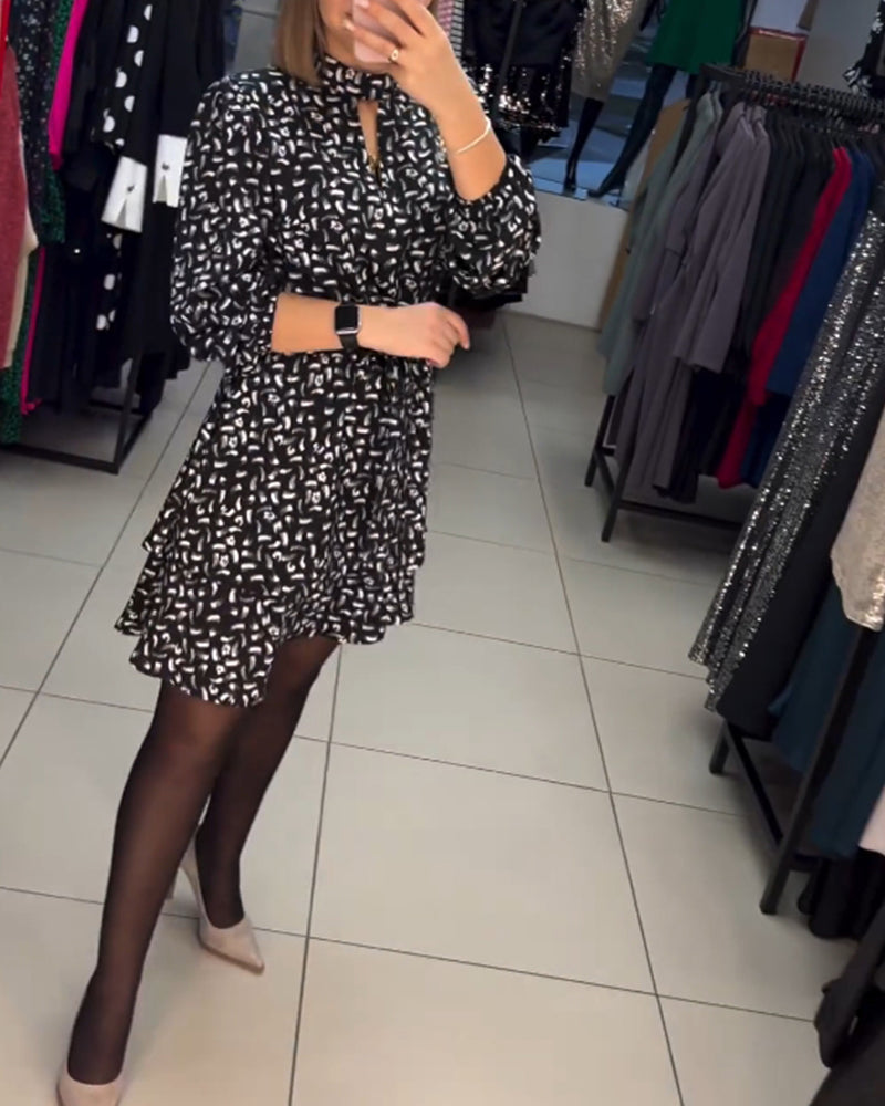 Robe découpée imprimée élégante