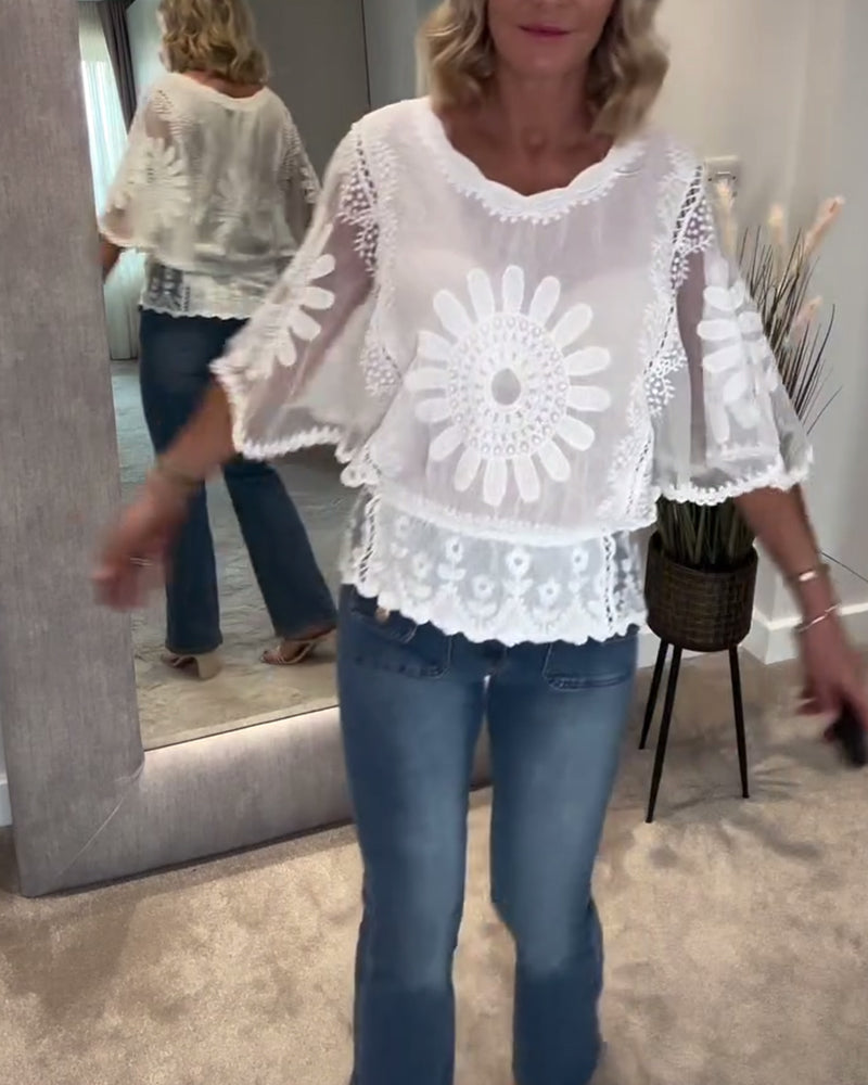 Blouse Brodée Chauve-Souris Dentelle