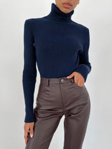 Solene | Pull col roulé classique pour femme
