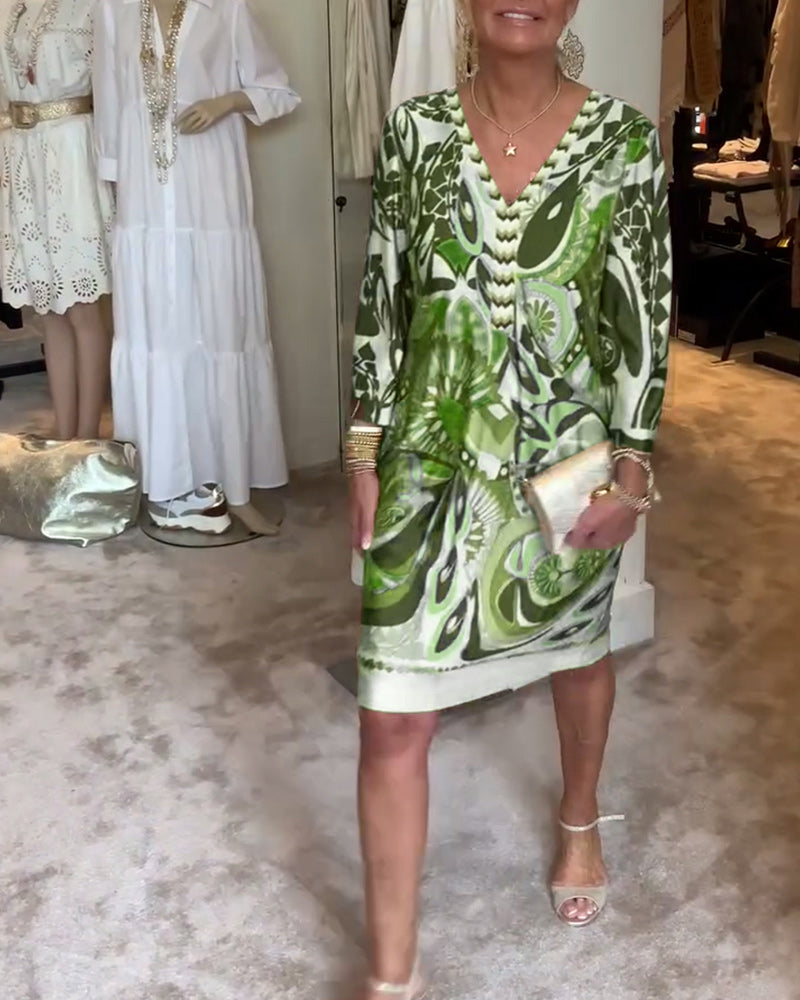 Robe décontractée à col en V et imprimé rétro