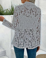 Manteau élégant à revers en dentelle florale de couleur unie