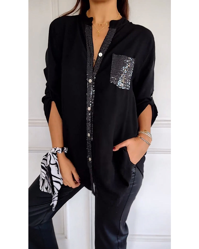Haut décontracté à empiècements et boutons à sequins