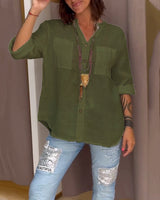 Chemise de couleur unie avec poches et boutons simples
