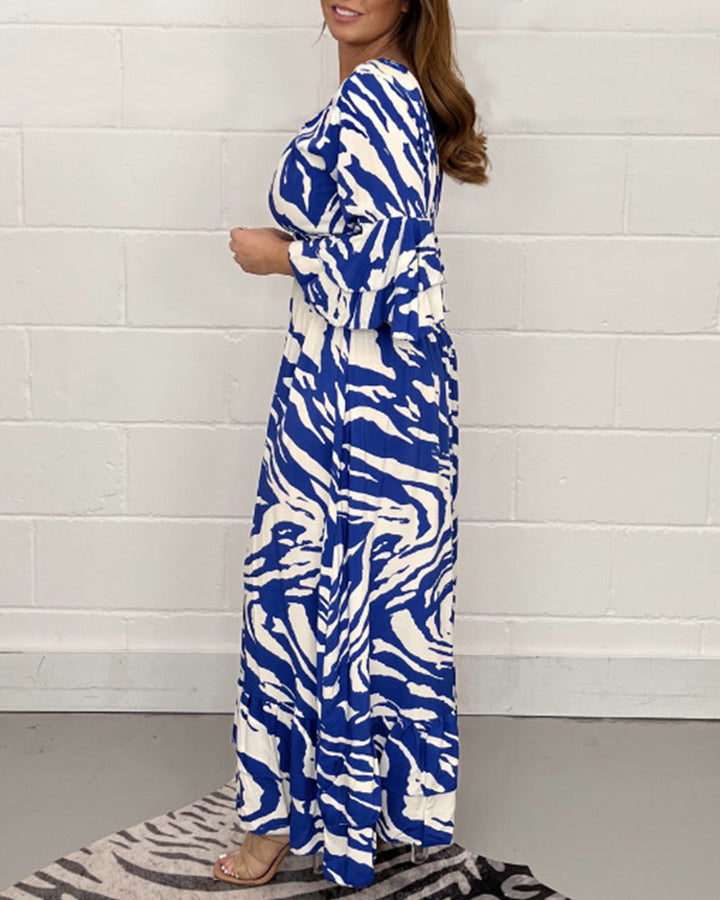 Robe manches 3/4 col v