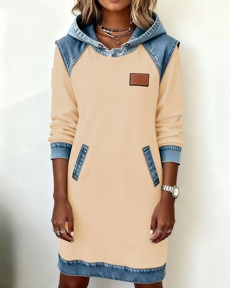Robe À Capuche Avec Empiècements Contrastés