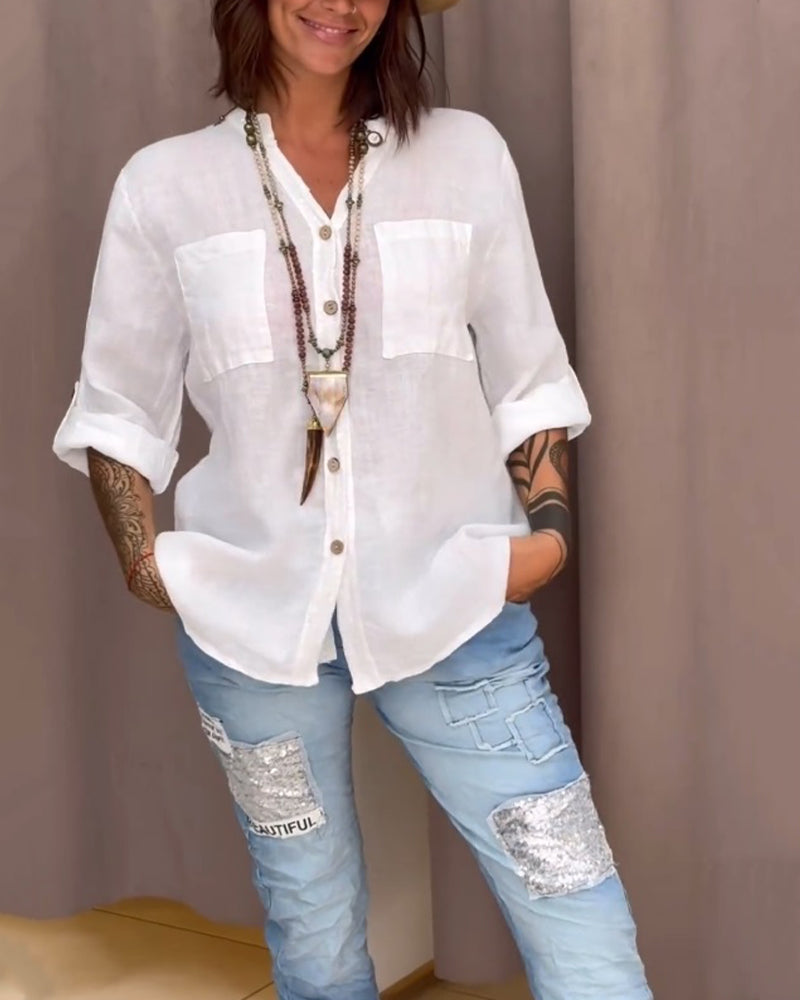 Chemise de couleur unie avec poches et boutons simples