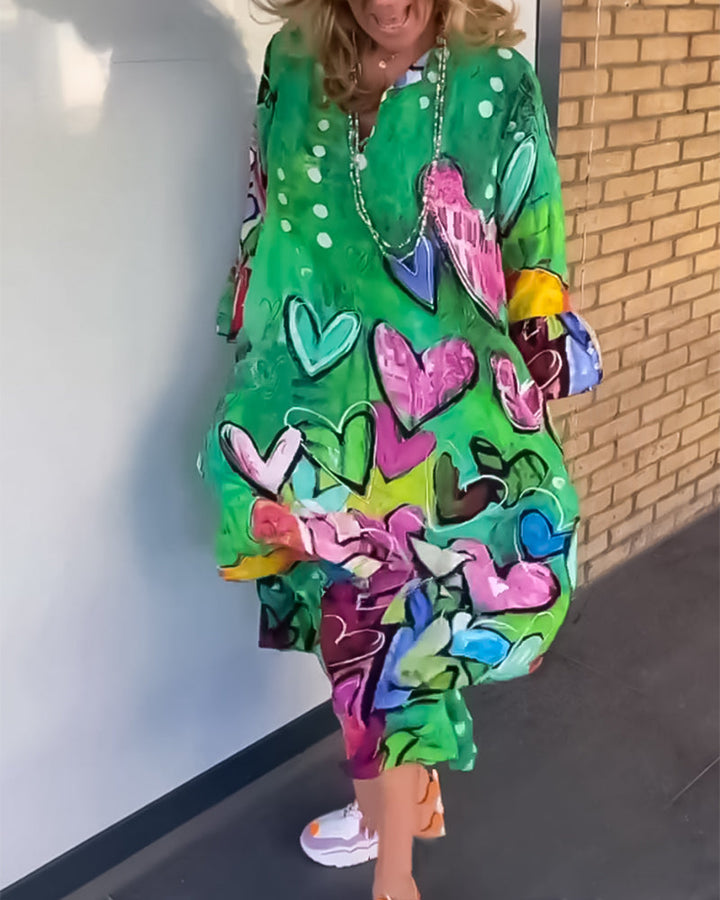 Robe à col en V à imprimé cœur avec manches longues