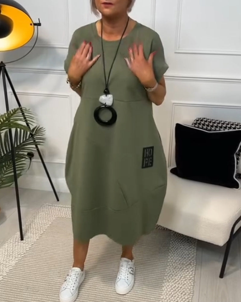 Robe décontractée à manches courtes et imprimé lettre simple