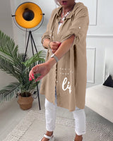 Manteau à capuche boutonné imprimé lettre