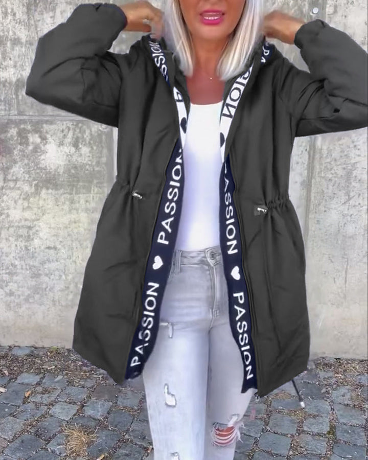 Manteau à capuche décontracté avec cordon de serrage et imprimé lettre