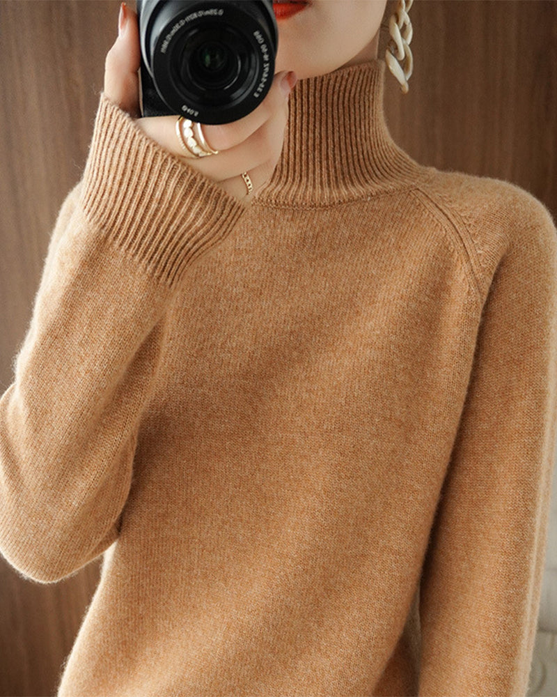 Pull simple à manches longues et col haut de couleur unie