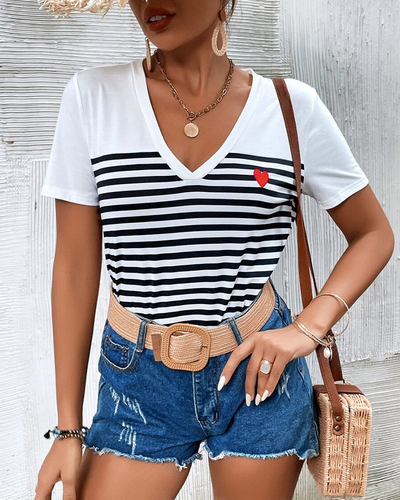 T-Shirt Col V Rayé Polyvalent