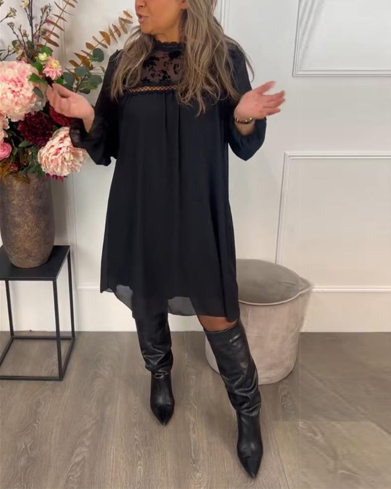 Robe Avec Détail de Découpe en Dentelle, Design à Manches Bouffantes Et Aura Élégante