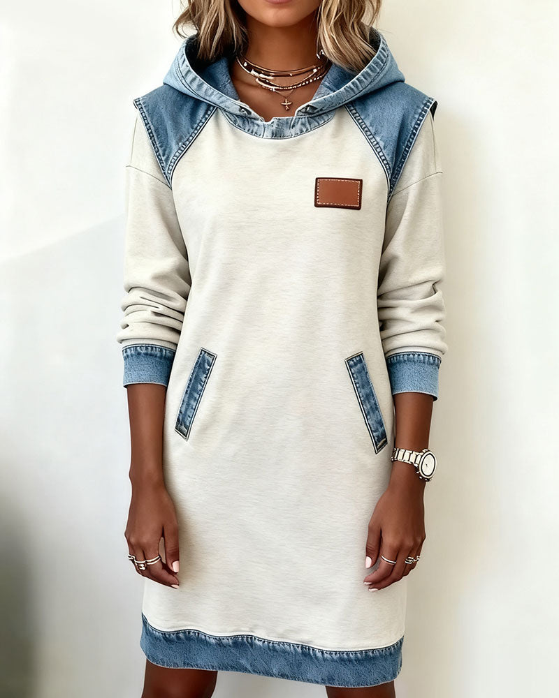 Robe À Capuche Avec Empiècements Contrastés