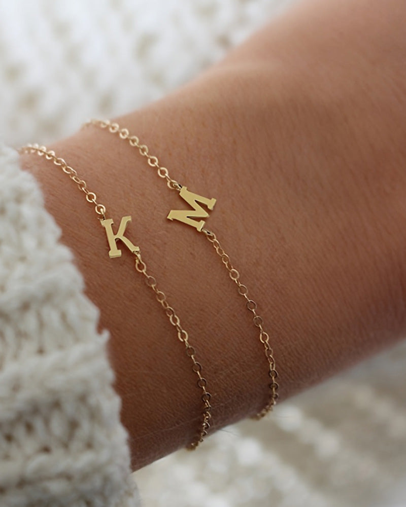 Bracelet simple à lettres