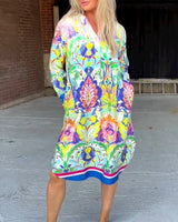 Robe imprimée ample à col en V
