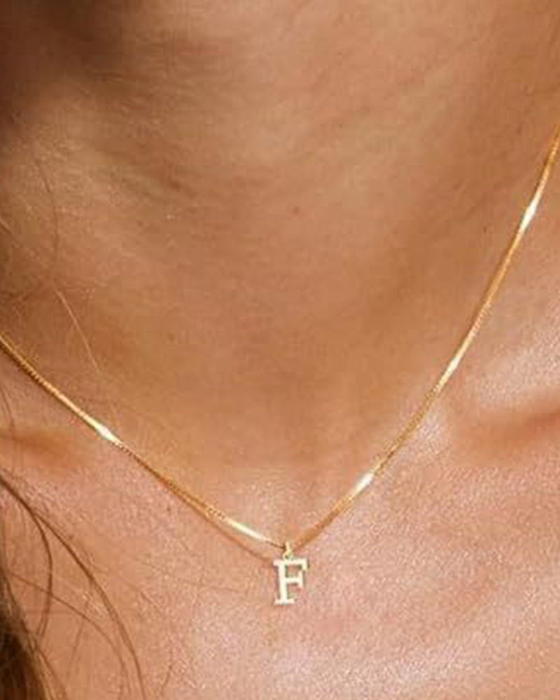 Collier à 26 lettres anglaises à la mode et exquis