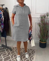 Robe décontractée à capuche et manches courtes