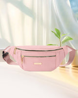 Sac à bandoulière simple de couleur unie sur le devant
