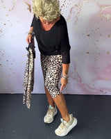 Pantalon court svelte imprimé léopard