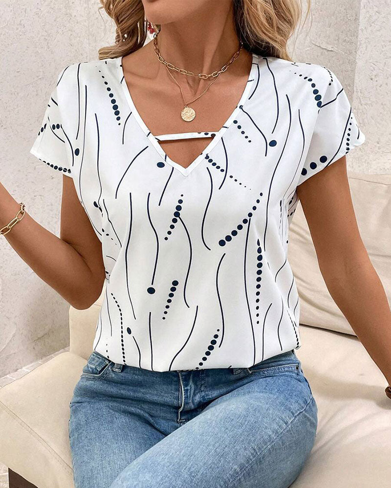 T-Shirt Col V Manches Courtes Imprimé