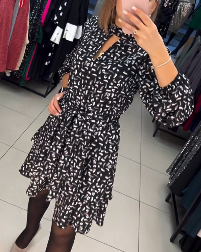 Robe découpée imprimée élégante