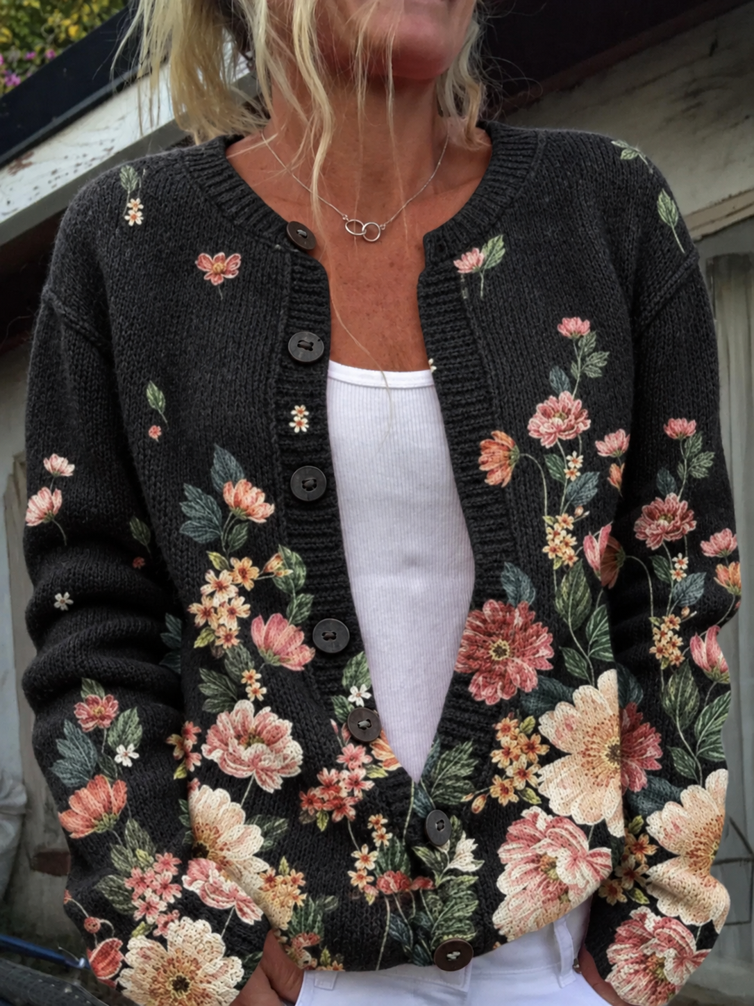 CARDIGAN VINTAGE NOIR À IMPRIMÉ FLORAL ET BOUTONS