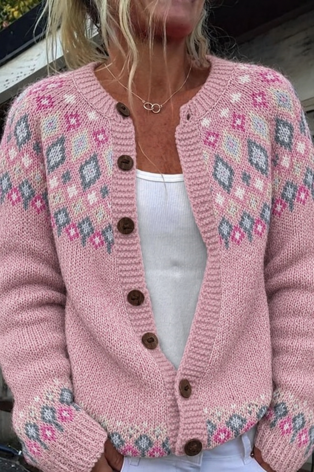 CARDIGAN VINTAGE ROSE À MOTIFS JACQUARD ET BOUTONS