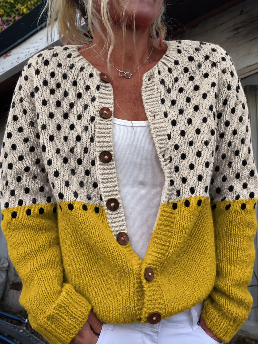 GILET À POIS JAUNES AVEC IMPRIMÉ ET BOUTONS