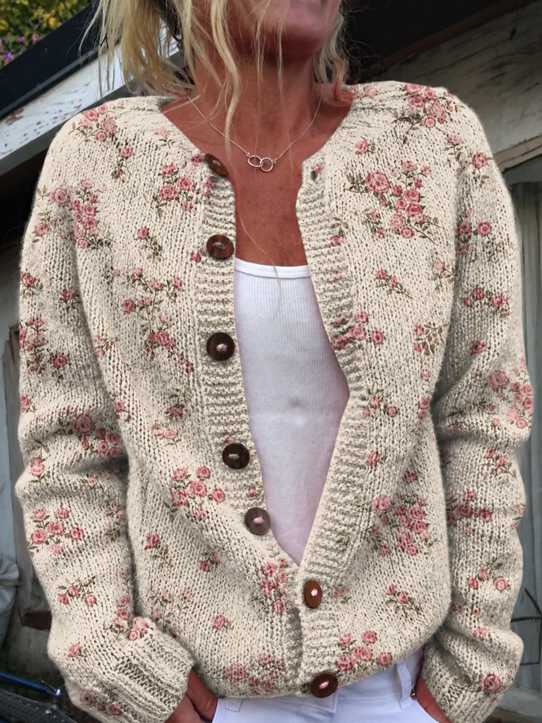 GILET AVEC IMPRIMÉ DE ROSES ROSES ET BOUTONS