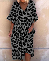 Robe ample col V imprimé léopard