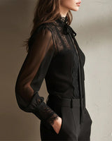 Blouse Dentelle-Insérée Col Montant Nœud