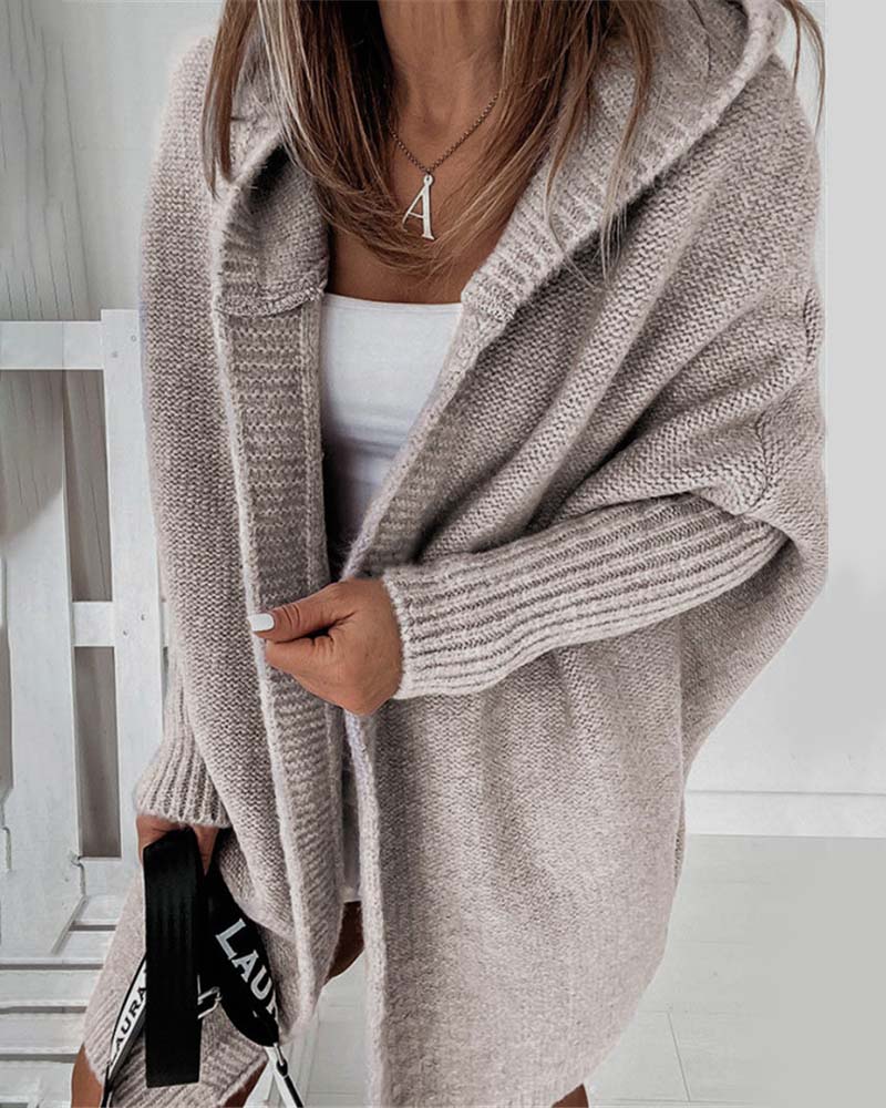Cardigan simple à capuche de couleur unie avec motif chauve-souris