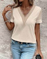 T-Shirt Décolleté en V Dentelle
