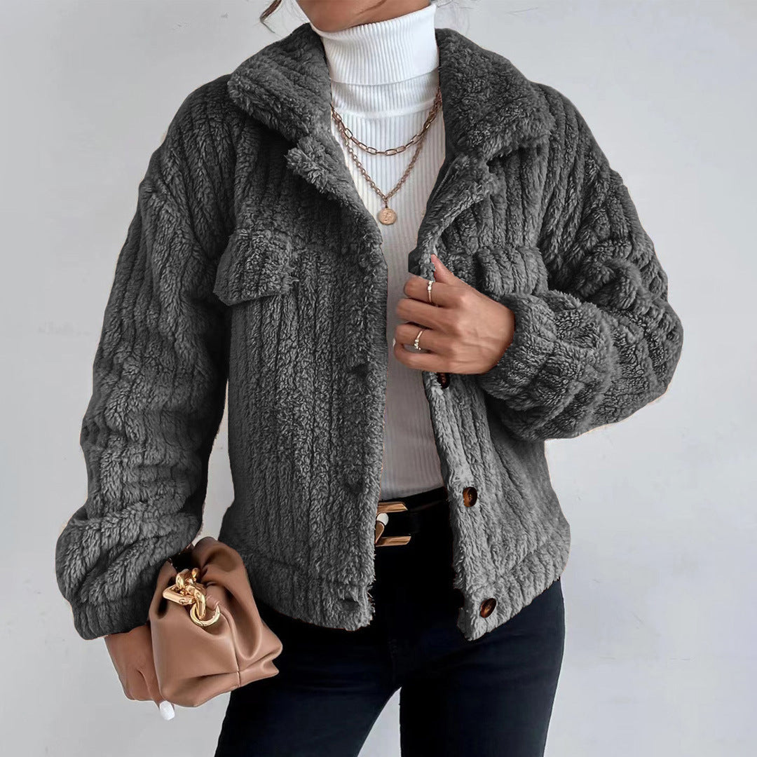 Mireille | Manteau en peluche à coupe courte et stylée pour femme