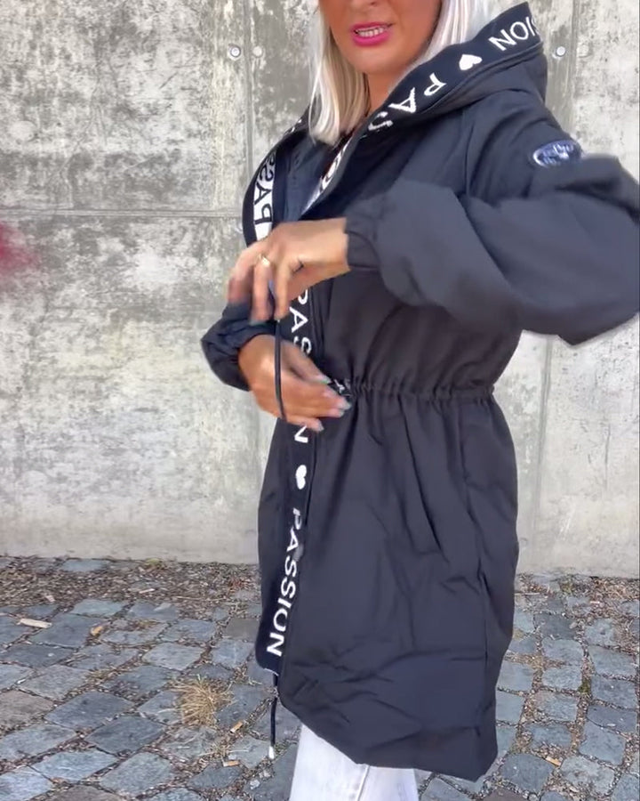 Manteau à capuche décontracté avec cordon de serrage et imprimé lettre