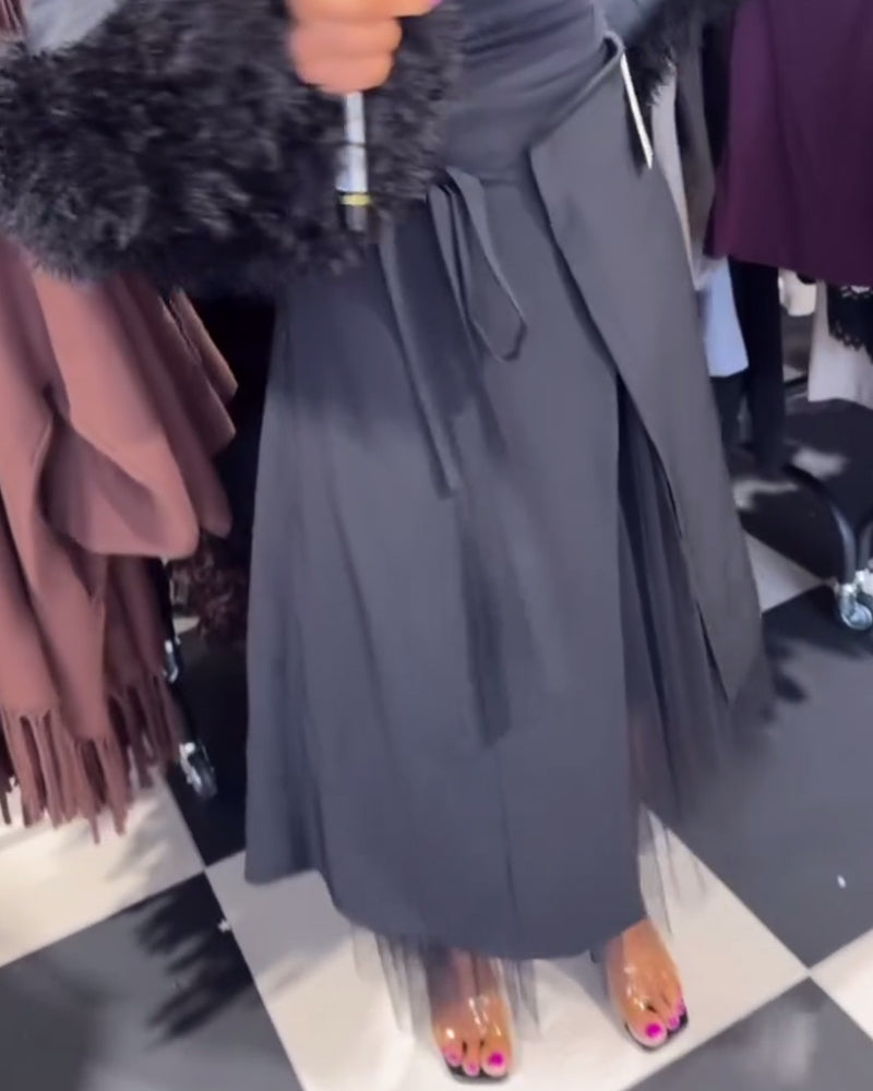 Jupe Pleine De Caractère Et À La Mode