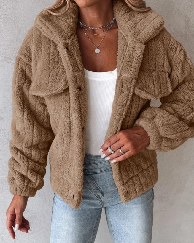 Elina – Veste douce femme effet peluche – Marron