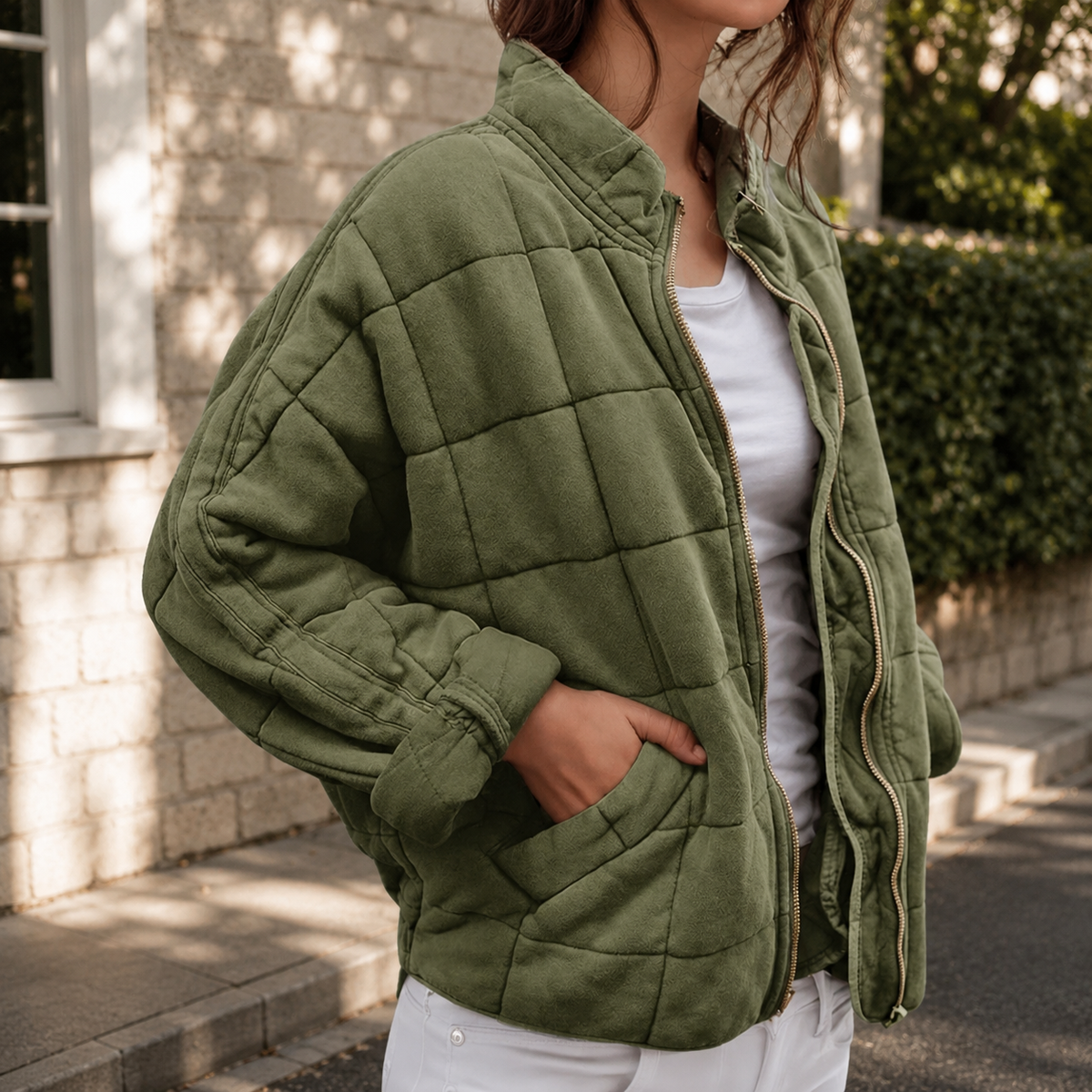 Veste matelassée femme à col montant et poches – Vert sauge